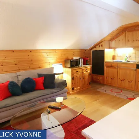 Furkablick Alice Und Yvonne By Arosa