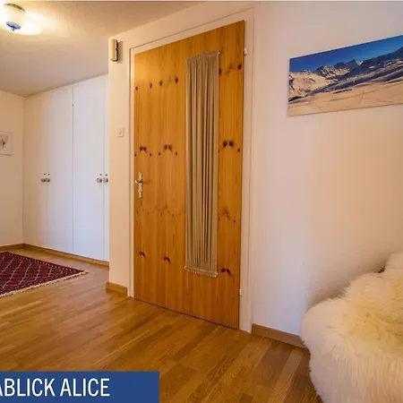 Апартаменти Furkablick Alice Und Yvonne By *